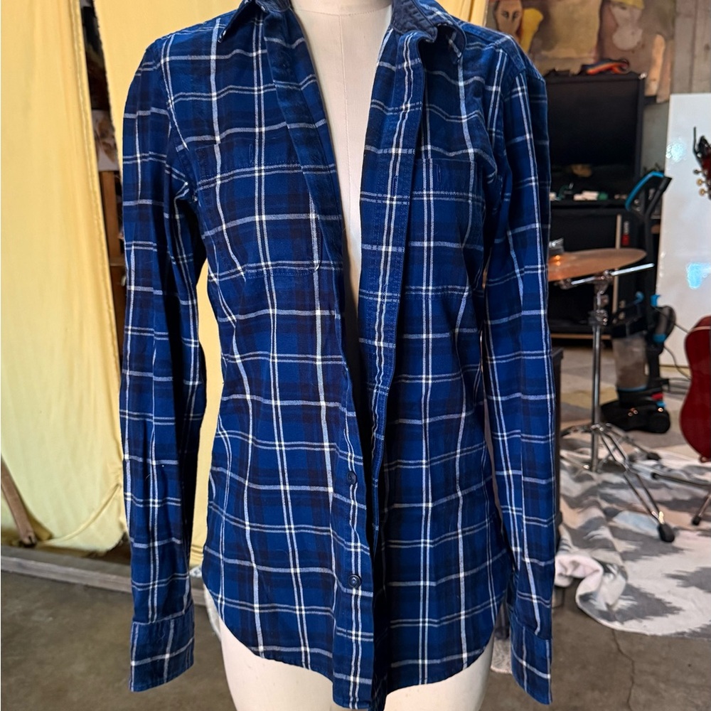 GAP Navy and White Plaid Shirt